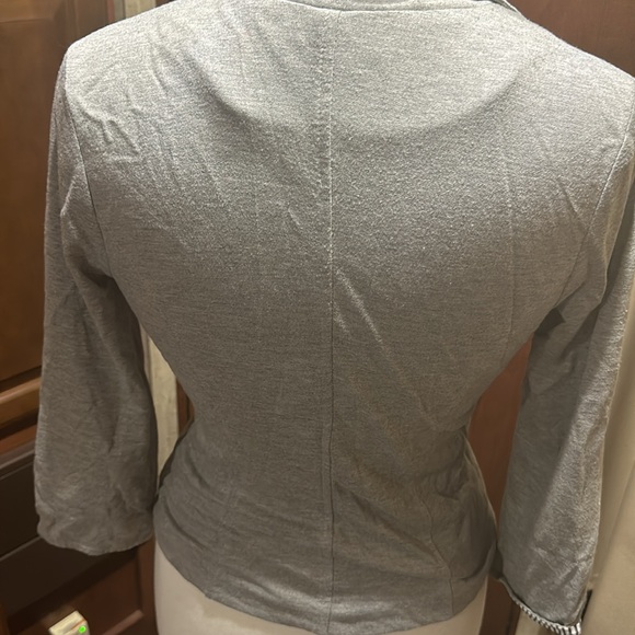 Blazer - Picture 3 of 4